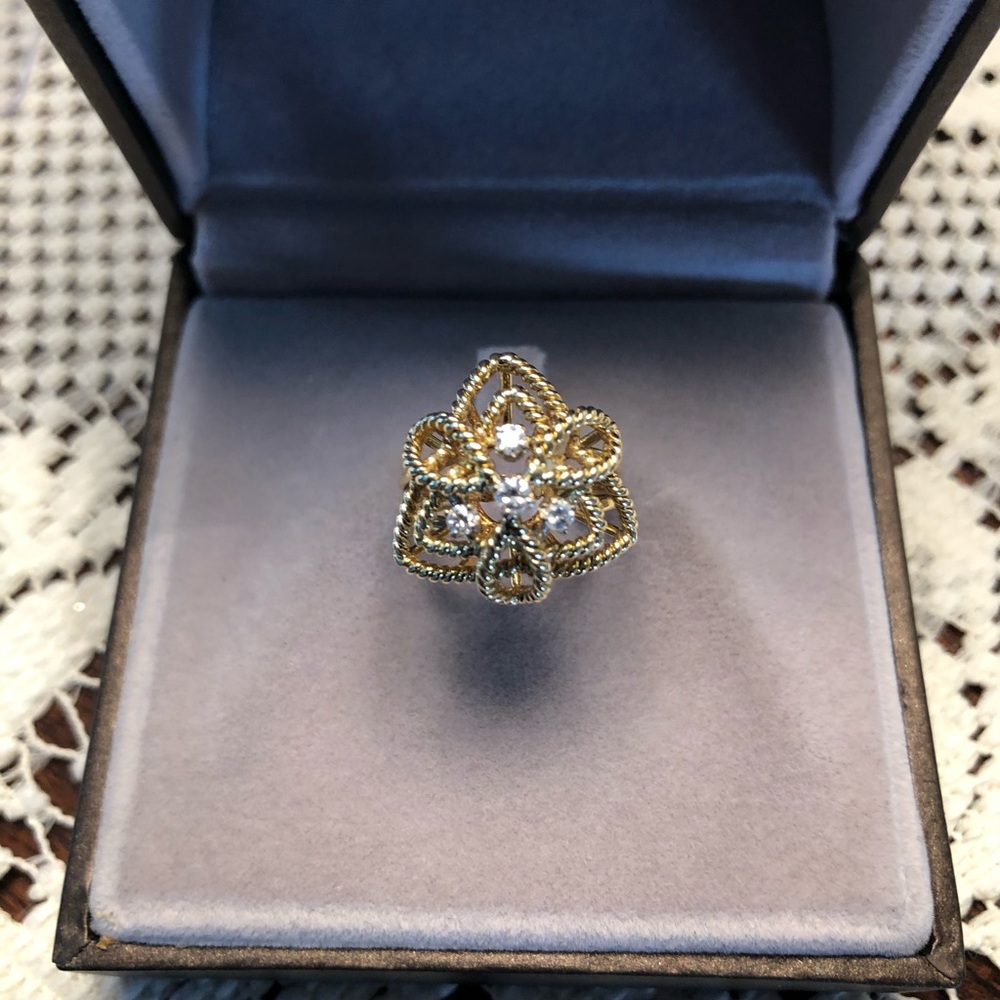 Womens real diamond ring